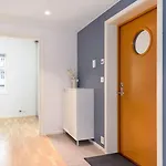 Bergen's Finest: Sleek Oasis With Two Bedroom Apartmán