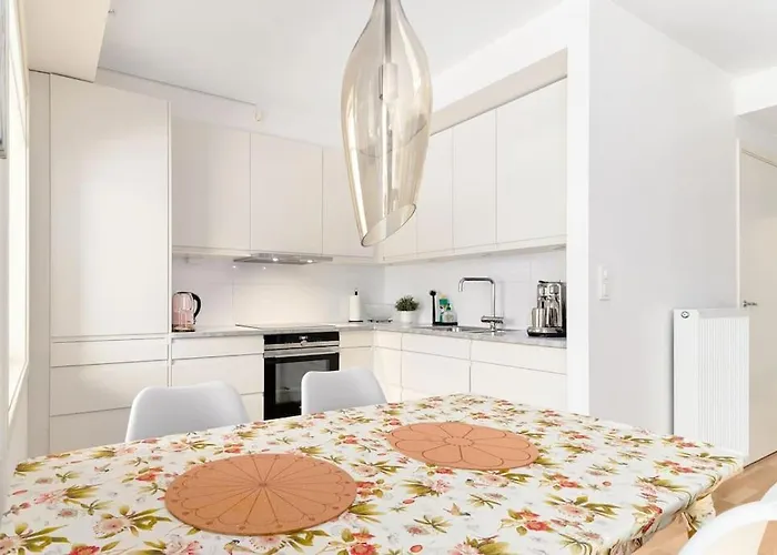 Bergen's Finest: Sleek Oasis With Two Bedroom Apartment Bergen