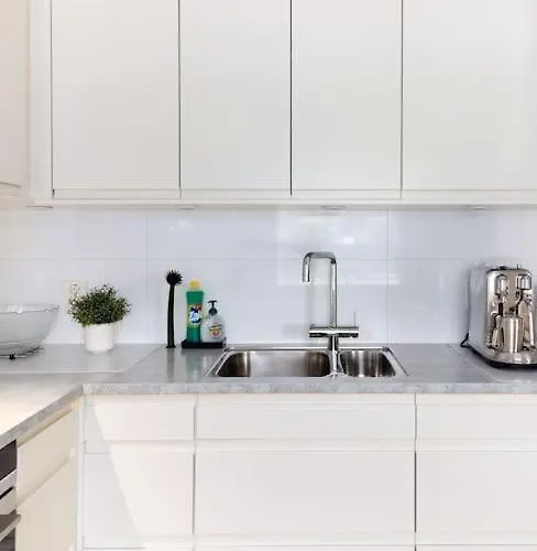 Bergen's Finest: Sleek Oasis With Two Bedroom Appartamento